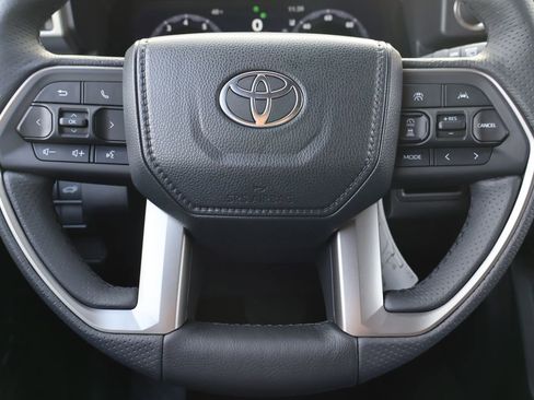 New 2026 Toyota 4Runner Limited image 14