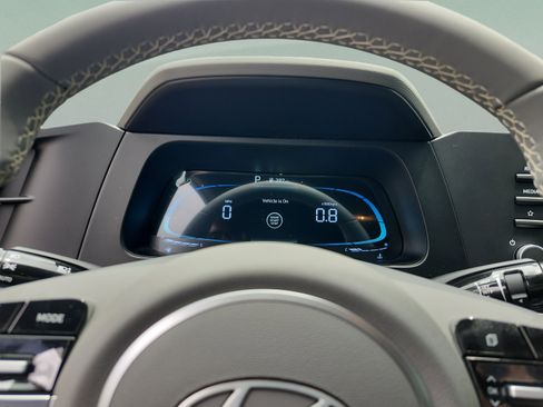 New 2026 Hyundai Elantra Sport FWD image 10