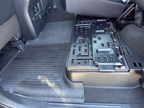 Used 2023 Nissan Titan PRO-4X w/ Pro-4x Convenience Package AWD/4WD image 35