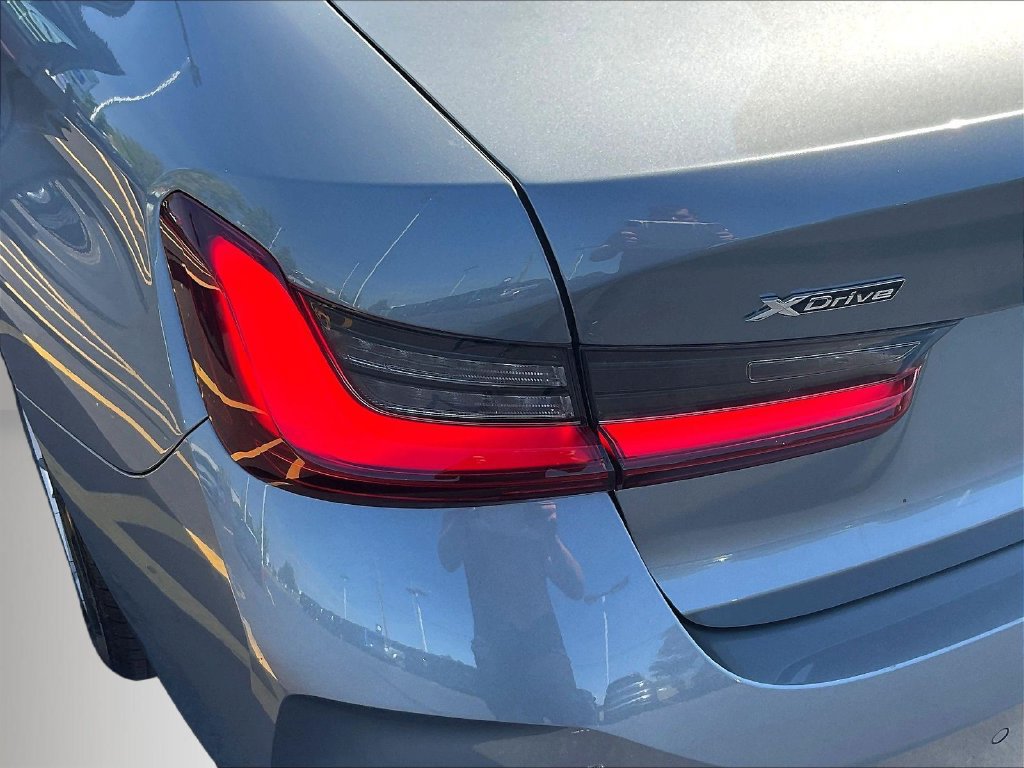 Used 2023 BMW 330i xDrive Sedan w/ Premium Package AWD/4WD image 23