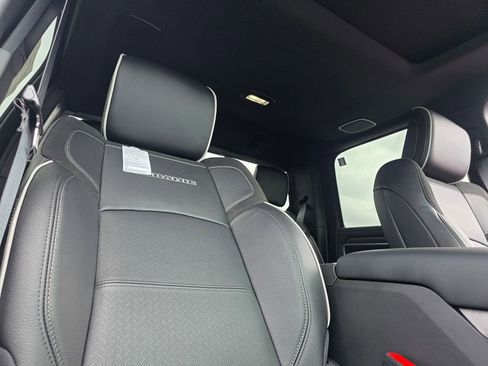 New 2026 RAM 2500 Laramie AWD/4WD image 14