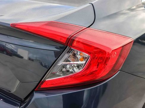 Used 2019 Honda Civic LX image 9