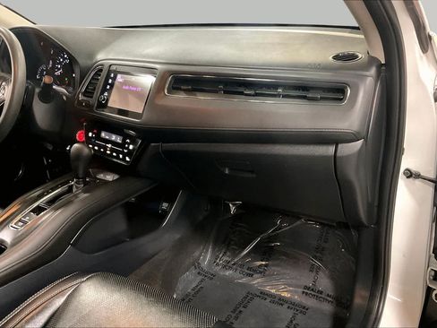 Used 2022 Honda HR-V EX image 16