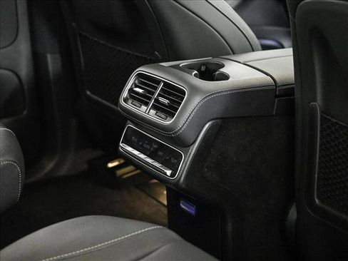 Used 2025 Mercedes-Benz GLS 450 4MATIC w/ AMG Line Exterior image 19