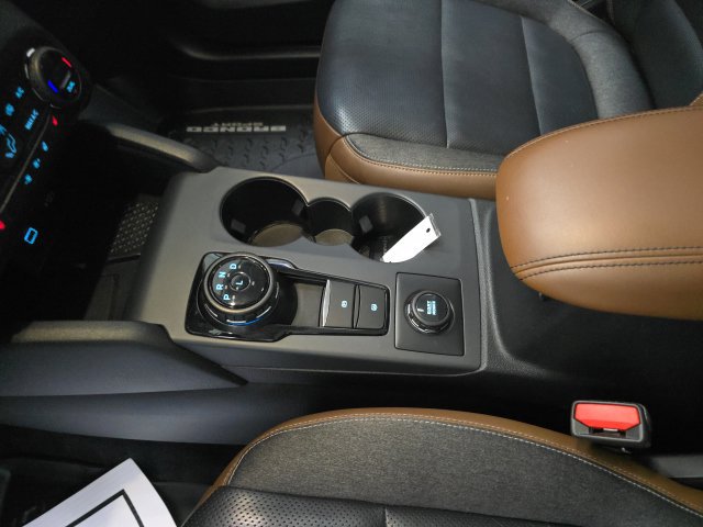 Used 2021 Ford Bronco Sport Outer Banks w/ Outer Banks Package AWD/4WD image 20