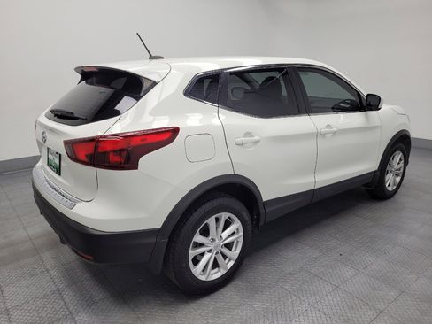 Used 2017 Nissan Rogue Sport S w/ S Appearance Package FWD image 10