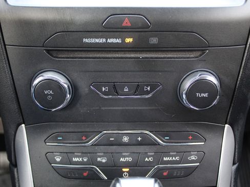 Used 2017 Ford Edge SEL w/ Equipment Group 201A image 30