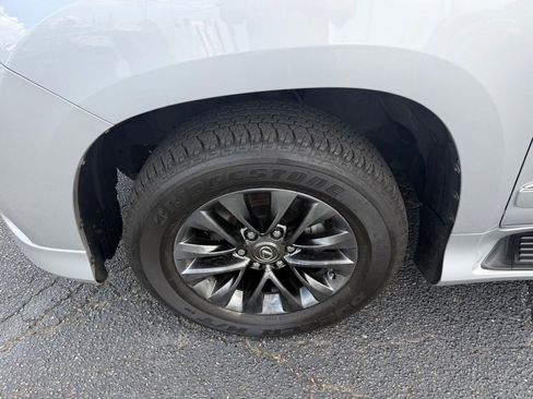 Used 2014 Lexus GX 460 Luxury AWD/4WD image 10