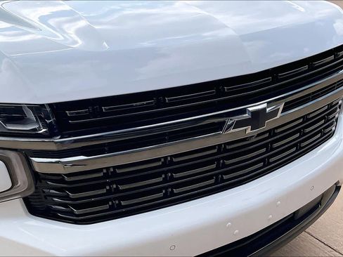 Used 2022 Chevrolet Suburban RST w/ Luxury Package image 29