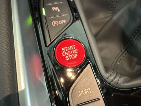 Used 2025 BMW Z4 M40i w/ Edition RWD image 24
