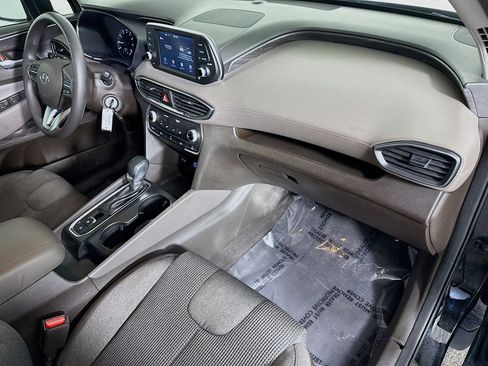 Used 2020 Hyundai Santa Fe SE image 29