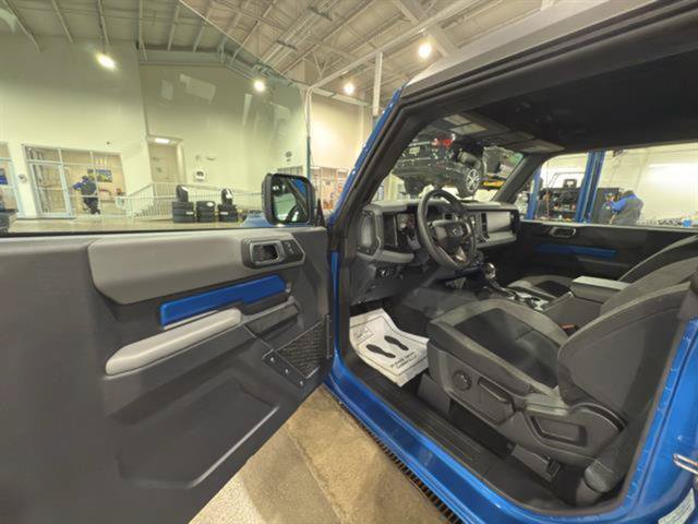 Used 2022 Ford Bronco 2-Door AWD/4WD image 11