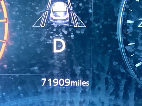 Used 2021 Nissan Kicks SV image 8