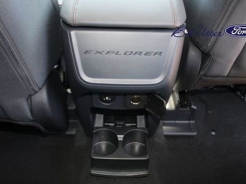 New 2026 Ford Explorer Active AWD/4WD image 10