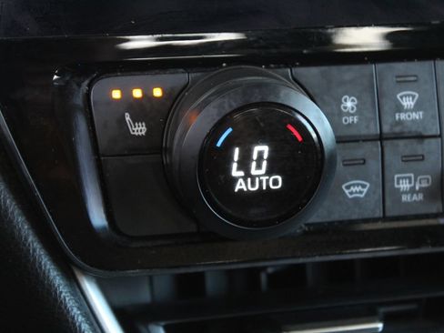 Used 2024 Toyota Grand Highlander FWD image 15
