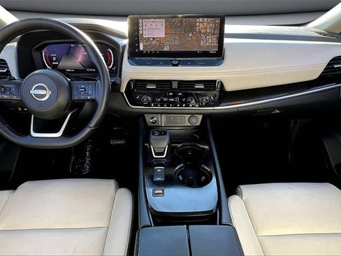 Certified 2024 Nissan Rogue SL w/ SL Premium Package image 7