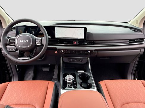 New 2026 Kia Carnival EX image 3