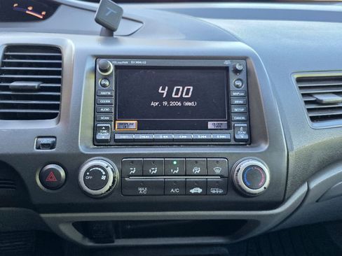 Used 2010 Honda Civic EX-L image 17