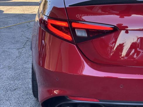 Used 2017 Alfa Romeo Giulia Quadrifoglio image 31