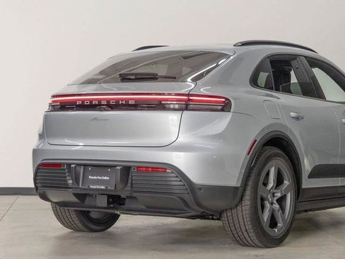 New 2025 Porsche Macan Electric image 82