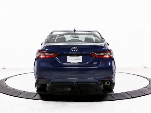 Used 2023 Toyota Camry SE image 6