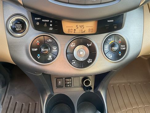 Used 2011 Toyota RAV4 Limited w/ Limited Extra Value Pkg AWD/4WD image 30