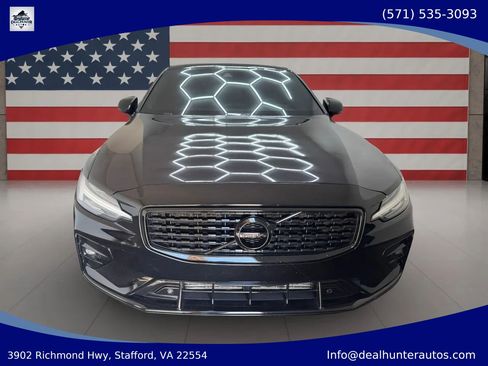 Used 2019 Volvo S60 T6 R-Design AWD/4WD image 2