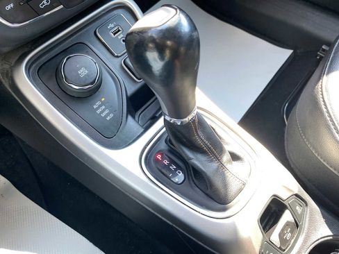 Used 2019 Jeep Compass Latitude w/ Popular Equipment Group image 26