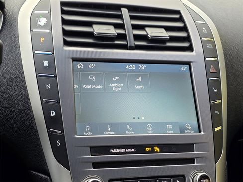 Used 2019 Lincoln MKZ Reserve w/ Luxury Package image 18