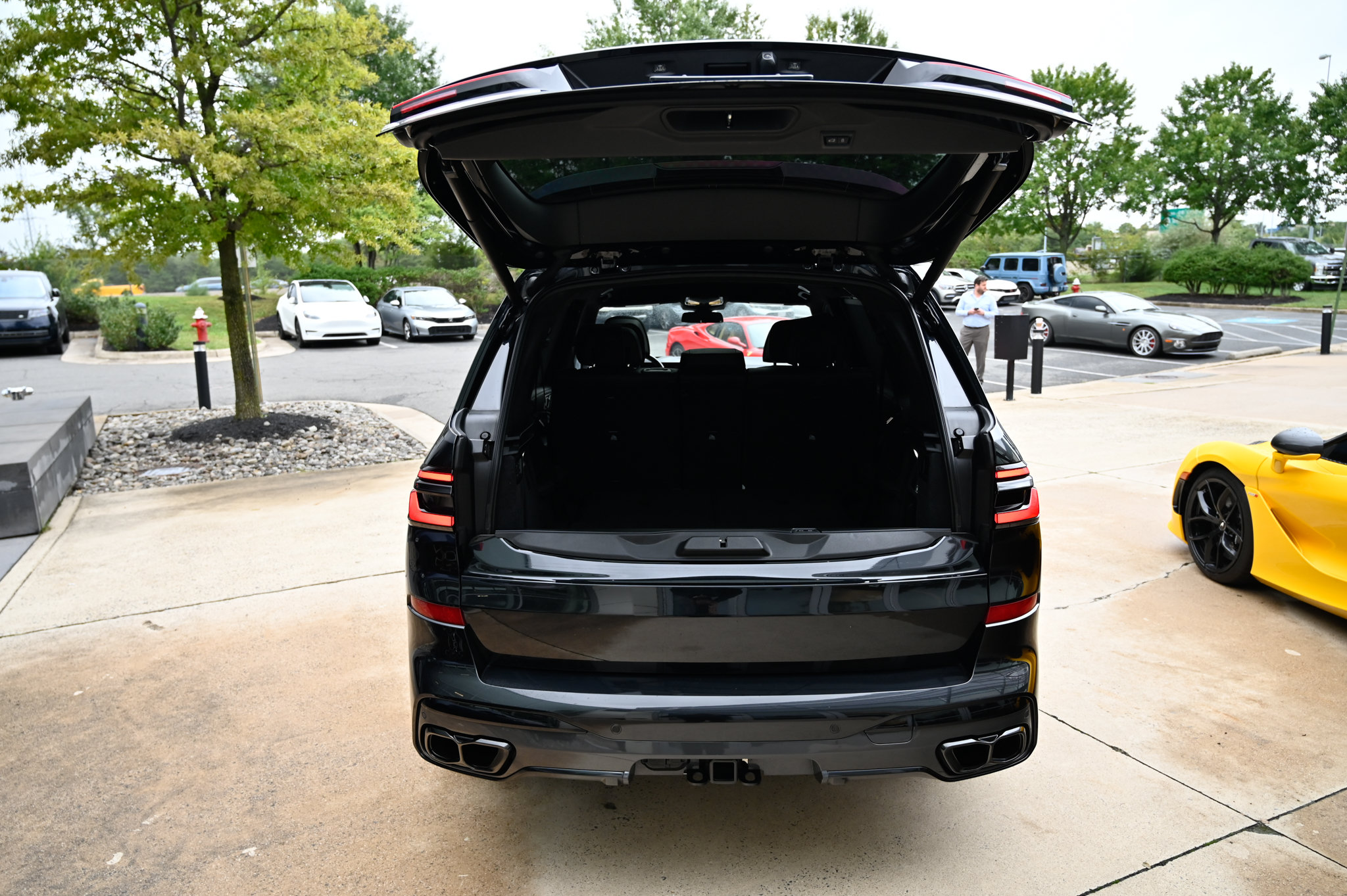 Used 2024 BMW X7 M60i w/ Executive Package AWD/4WD image 45