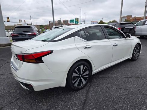 Used 2022 Nissan Altima 2.5 SL FWD image 8
