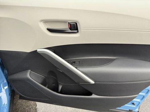 New 2026 Toyota Corolla Cross LE AWD/4WD image 19