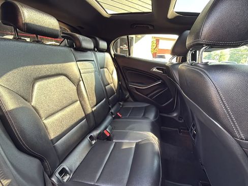 Used 2018 Mercedes-Benz GLA 250 4MATIC image 26