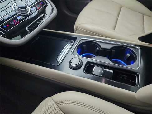 Used 2022 Lincoln Corsair Reserve w/ Sport Package image 16