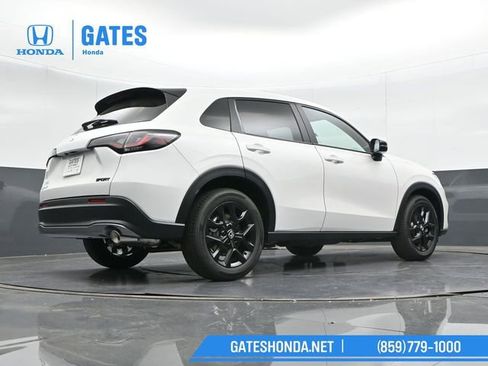 Used 2025 Honda HR-V Sport image 34