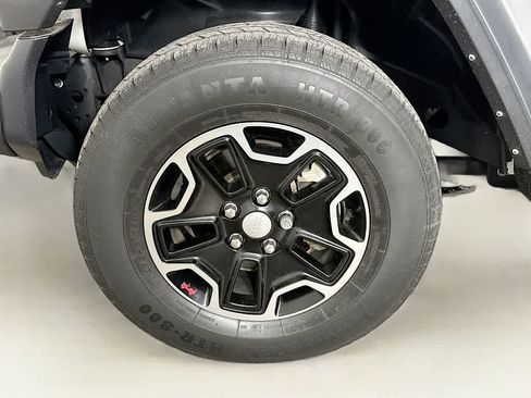 Used 2020 Jeep Wrangler Unlimited Sport S image 8