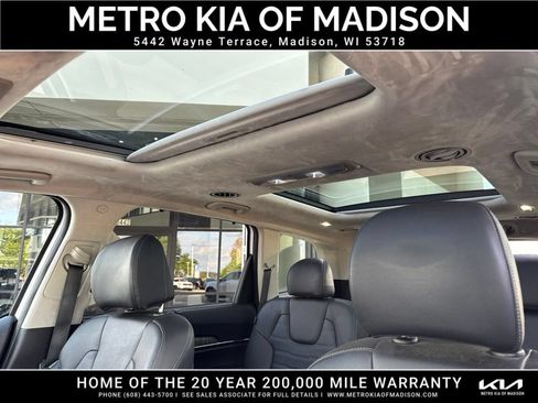 Used 2023 Kia Telluride SX Prestige AWD/4WD image 18