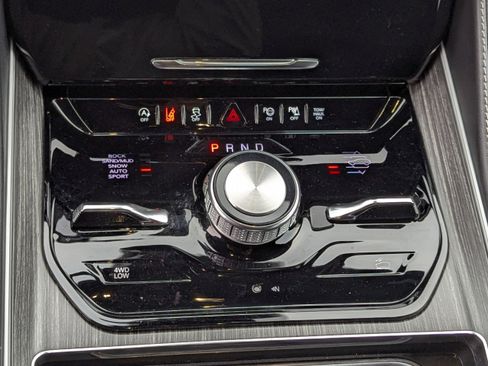 Used 2024 Jeep Wagoneer Series II w/ Convenience Group I image 26