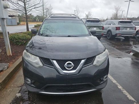 Used 2016 Nissan Rogue SL w/ SL Premium Package image 2