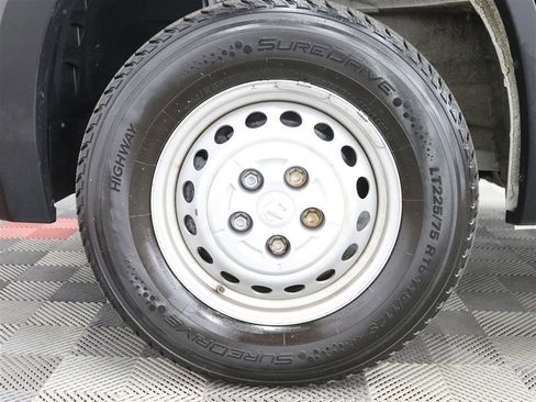 Used 2025 RAM ProMaster 2500 w/ Convenience Group FWD image 40
