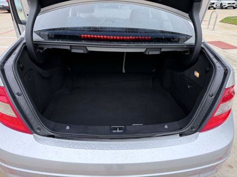 Used 2009 Mercedes-Benz C 350 Sport image 23