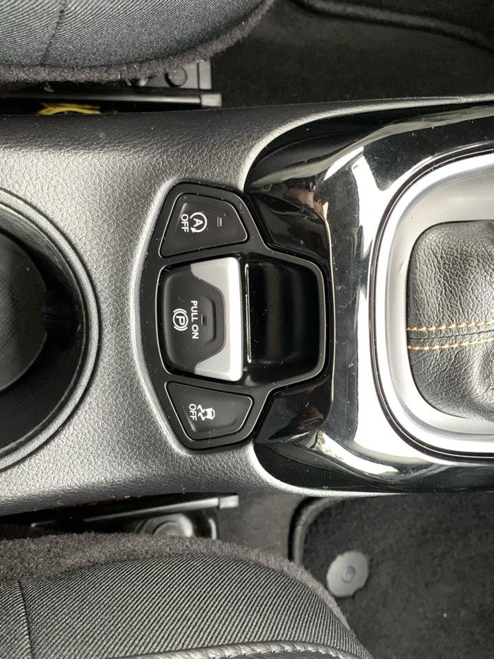 Used 2017 Jeep Compass Limited w/ Navigation Group AWD/4WD image 20