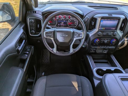 Used 2021 Chevrolet Silverado 1500 LT Trail Boss w/ Bed Protection Package image 14