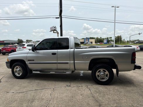Used 2001 Dodge Ram 2500 Truck 2WD Quad Cab image 9