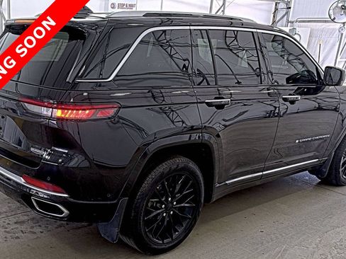 Used 2023 Jeep Grand Cherokee Summit w/ MOPAR Finishing Package AWD/4WD image 4