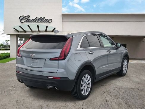 Certified 2023 Cadillac XT4 Luxury image 5