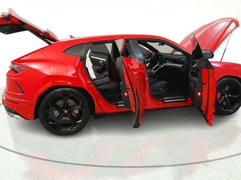 Used 2022 Lamborghini Urus AWD/4WD image 15