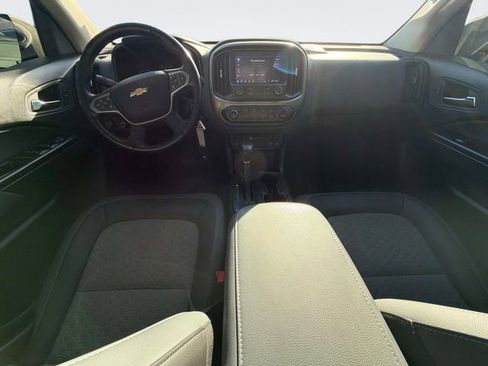 Used 2022 Chevrolet Colorado Z71 w/ Z71 Midnight Edition image 18