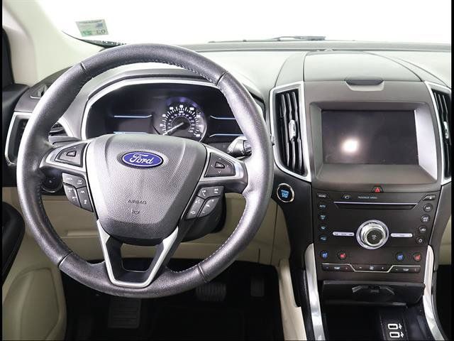 Used 2019 Ford Edge Titanium w/ Equipment Group 301A FWD image 8