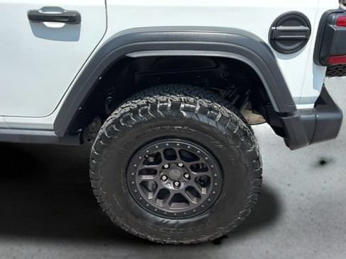 Used 2022 Jeep Wrangler Unlimited Rubicon w/ Xtreme Recon 35" Tire Package AWD/4WD image 36